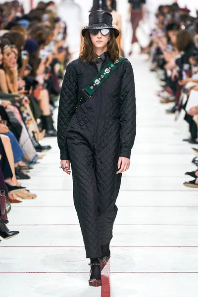 Look 4